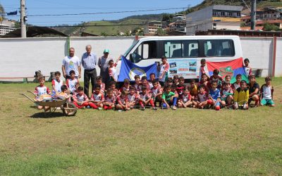 NFFC e Olympia Circus promovem entrega de donativos para o Laje  Ação social contou com a participação de atletas e responsáveis