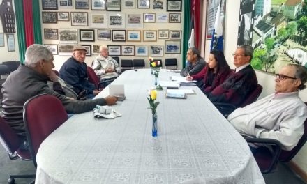 <h1>Diretoria avalia como ‘positivo’ festejos dos 40 anos do Nova Friburgo </h1> <h>Presidente do Conselho Diretor, Luiz Fernando Bachini parabenizou o empenho do Departamento de Futebol</h>