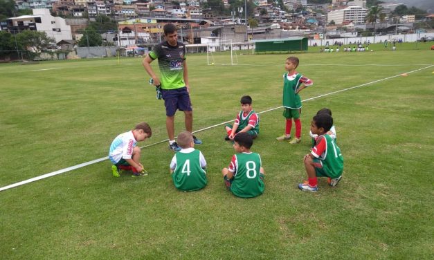 <h1>Escolinha participa de amistoso neste domingo em Cantagalo </h1> <h>Partida esta marcada para acontecer por volta das 8h30min </h>