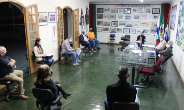 <h1>Contas do exercício 2019 são aprovadas por unanimidade </h1> <h>Reunião foi realizada na noite deste quarta (16/9), na sede social, no Centro</h>