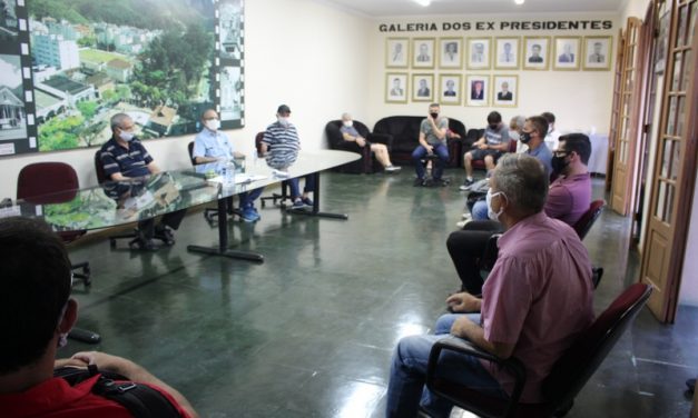 <h1>CONVOCAÇÃO: Previsão Orçamentária exercício 2022 </h1> <h>Reunião acontece nesta quarta (8/12), às 19h, na Sede Social (Centro)</h>