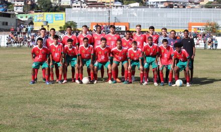 <h1>Nova Friburgo F.C conquista Vice-Campeonato no Municipal Sub 17 </h1> <h>Friburguense supera equipe verde-rubro nas cobranças de pênaltis e ficou com o título da competição</h>