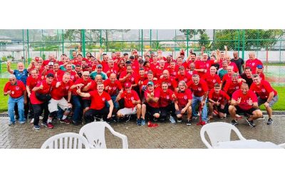 Quarta edição do Futebol dos Anos 80 e 90 acontece no Parque Aquático  Atividade aconteceu neste sábado (três de dezembro) e reuniram ex-atletas, sócios e convidados