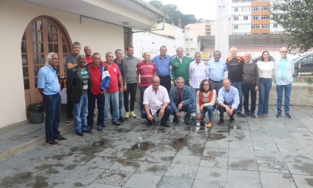 <h1>Documentário marca festejos dos 111 anos do extinto Friburgo Futebol Clube </h1> <h>Atividade foi realizada na manhã desta sexta (25 de abril), na sede social, no Centro</h>