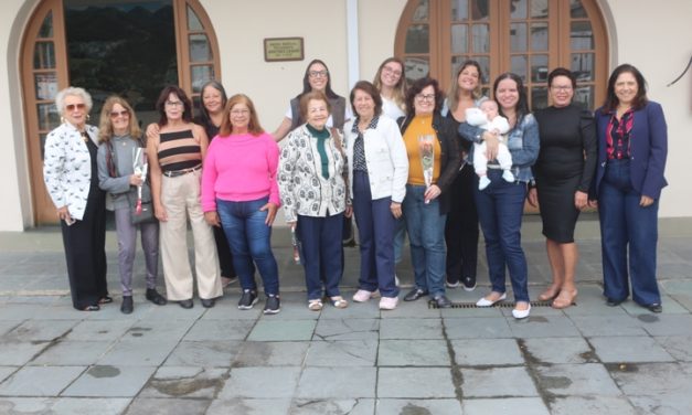 <h1>Dia das Mães: Diretoria promove Café da manhã especial </h1> <h>Evento, idealizado pelo Departamento de Comunicação, aconteceu na manhã desta sexta (9 de maio)</h>