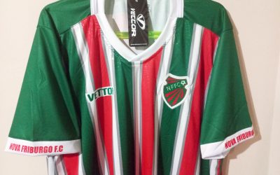 NFFC apresentada nova versão dos uniformes do clube  Foram mantidas as tradicionais cores do clube, estabelecidas no estatuto, nas tonalidades vermelha e verde