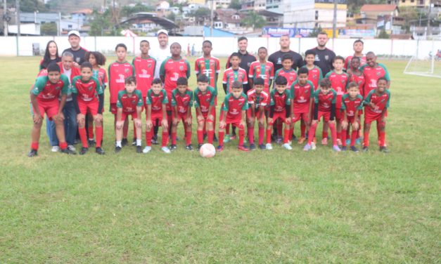 <h1>Coordenação da Escolinha realiza evento para comemorar o Dia das Crianças </h1> <h>Atividade foi realizada na manhã deste sábado (11 de outubro), no Centro de Treinamento, em Conselheiro Paulino</h>