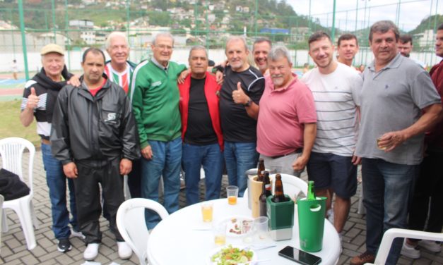 Confraternização, futebol master, futmesa e missa marcam 47 anos do Nova Friburgo F.C.